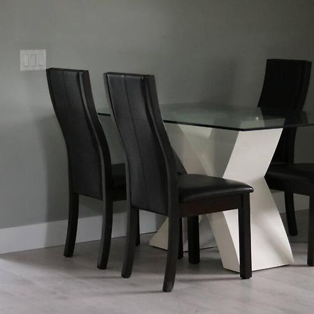 Unique Modern Luxury 2 Bedroom Apartment Rental Chapleau 외부 사진