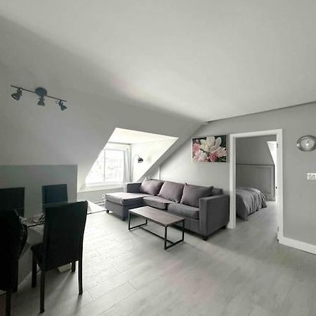 Unique Modern Luxury 2 Bedroom Apartment Rental Chapleau 외부 사진