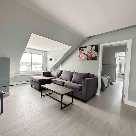 Unique Modern Luxury 2 Bedroom Apartment Rental Chapleau 외부 사진
