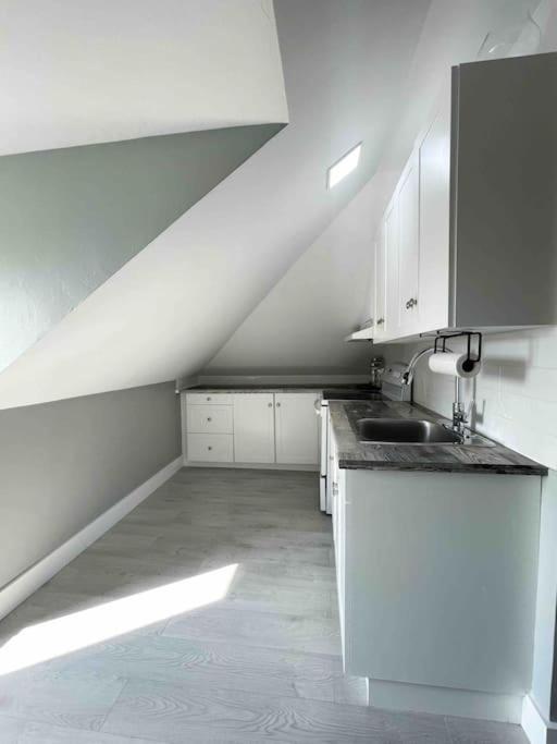 Unique Modern Luxury 2 Bedroom Apartment Rental Chapleau 외부 사진